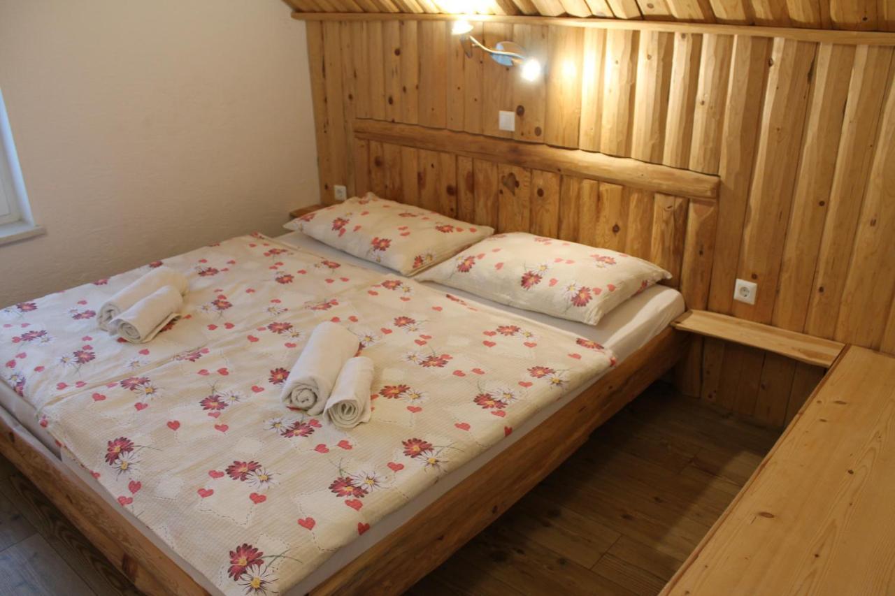 Apartments And Rooms Cerkovnik Бохинь Экстерьер фото